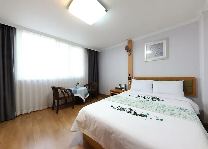 Gwangalli Utopia Tourist 酒店