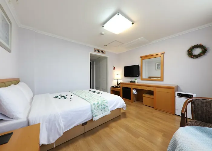 Gwangalli Utopia Tourist 酒店 4*