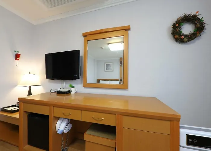 Gwangalli Utopia Tourist 4*